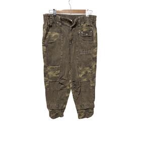 oli and hali cargo pants camo corduroy medium